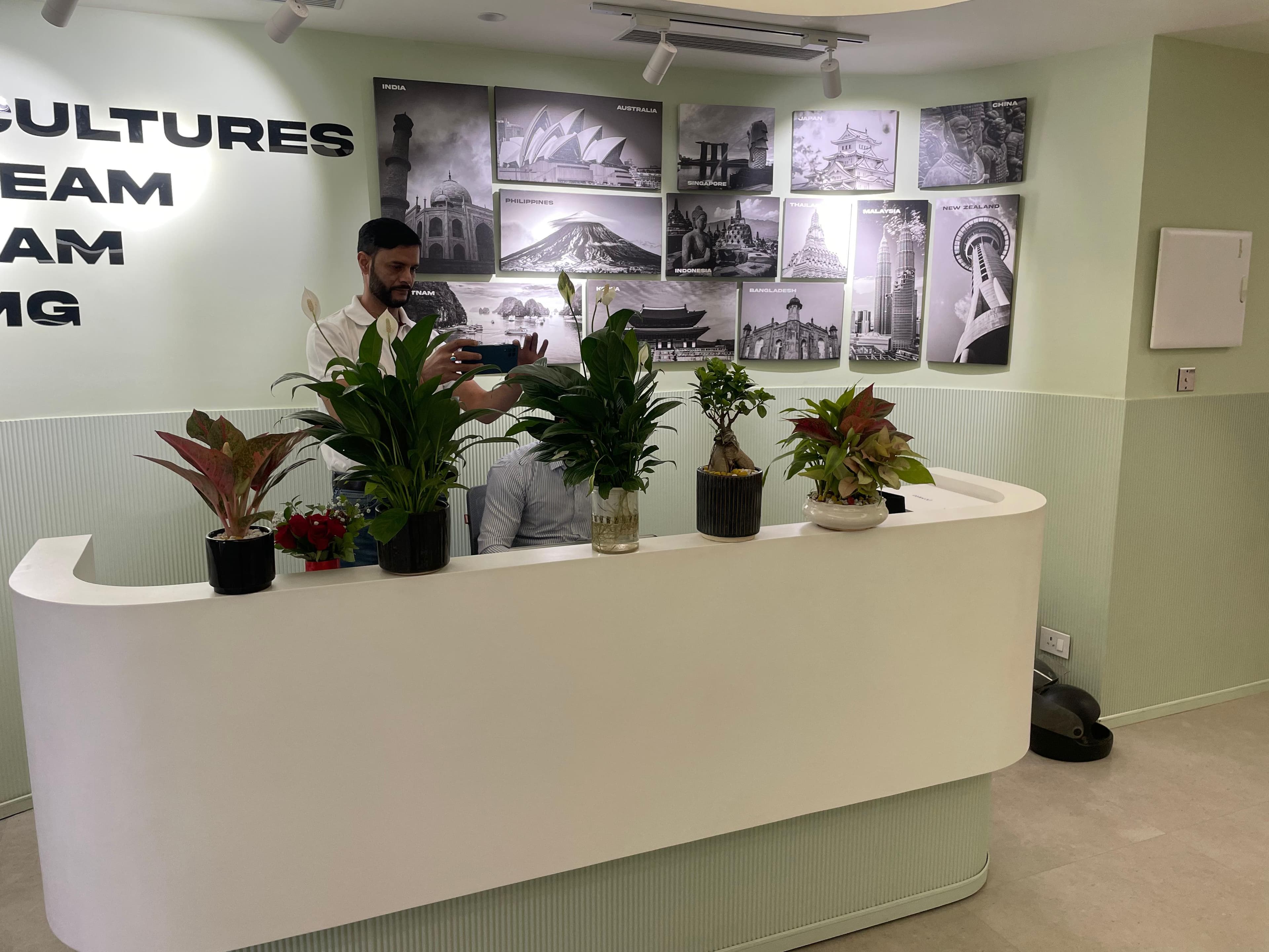 Gallery 06